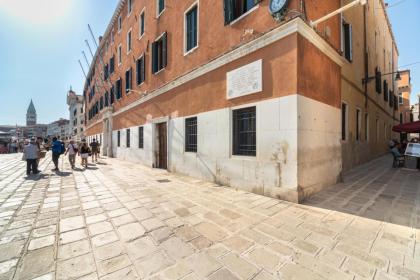 Palazzina Schiavoni - image 14