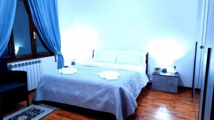 Venice Suites - image 12