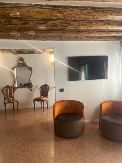 Ca' ai Sospiri - image 10
