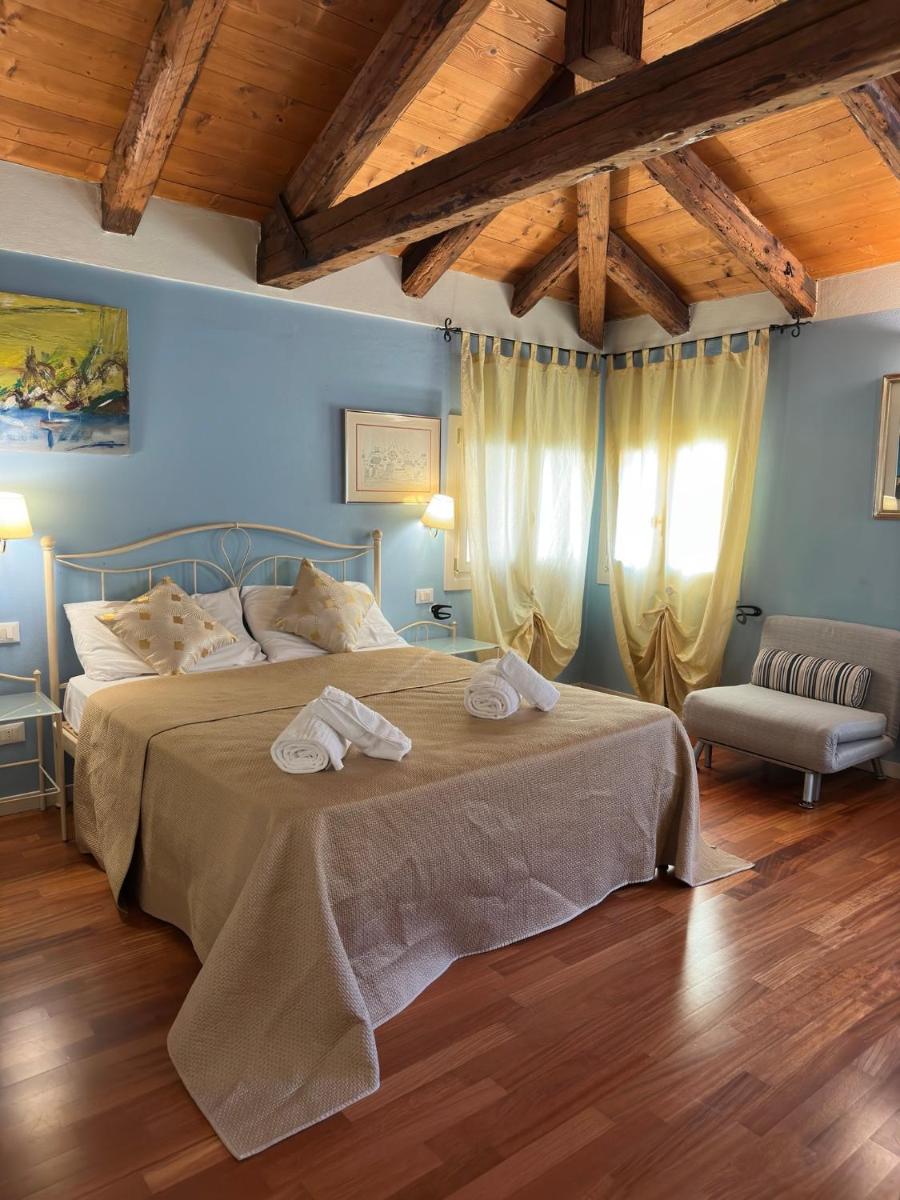First Dream Venice - main image