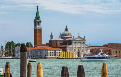Beautiful Apartment In Venezia With Wifi And 1 Bedrooms 2 - image 10