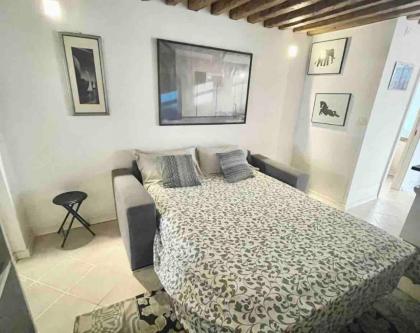 Independent  studio in Venice city