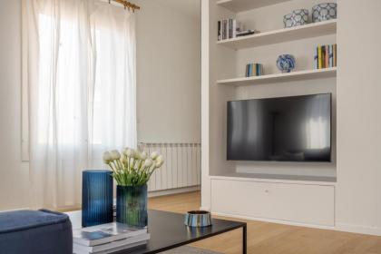 Santa Croce Design Apartment R&R - image 5