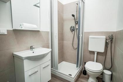 Angelica Home - image 11