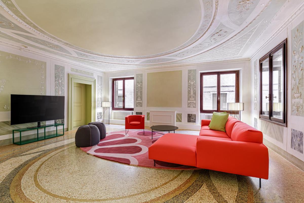 Palazzo Dei Fiori by Room Mate - image 3