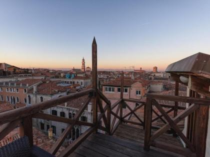 LaLux Venezia - image 23