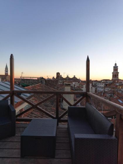 LaLux Venezia - image 24