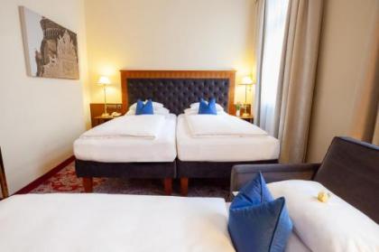 Hotel Kaiserhof Wien - image 2