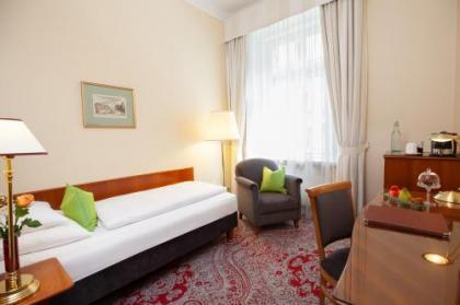 Hotel Kaiserhof Wien - image 6
