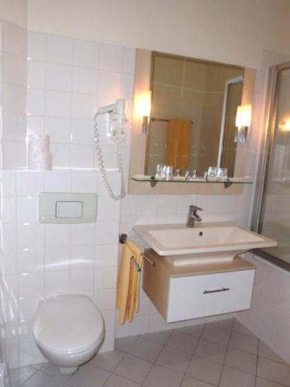 Hotel Pension Residenz - image 12