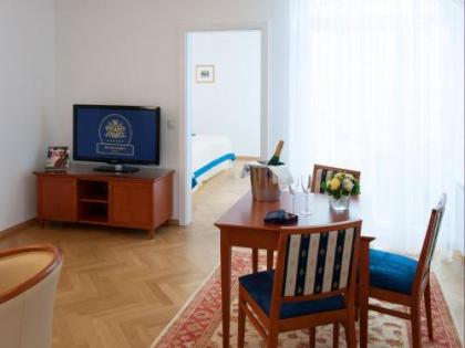 Hotel Ambassador - image 17