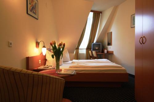 Suite Hotel 900 m zur Oper - image 5