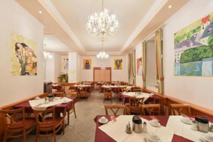 Garten- und Kunsthotel Gabriel City - image 14