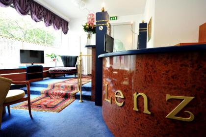 Hotel The Weekend - image 18