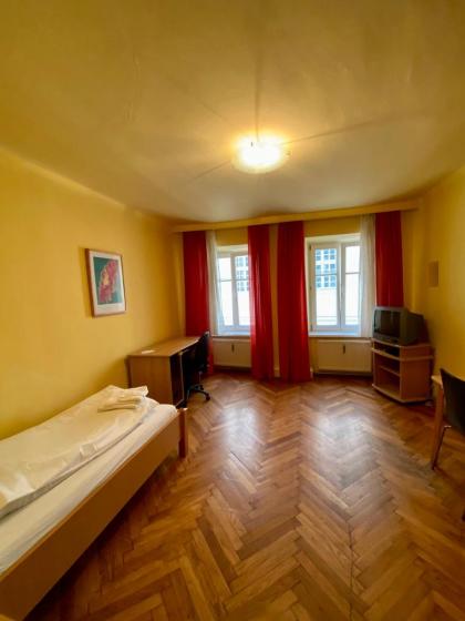 Appartement Pension 700m zum Ring - image 6