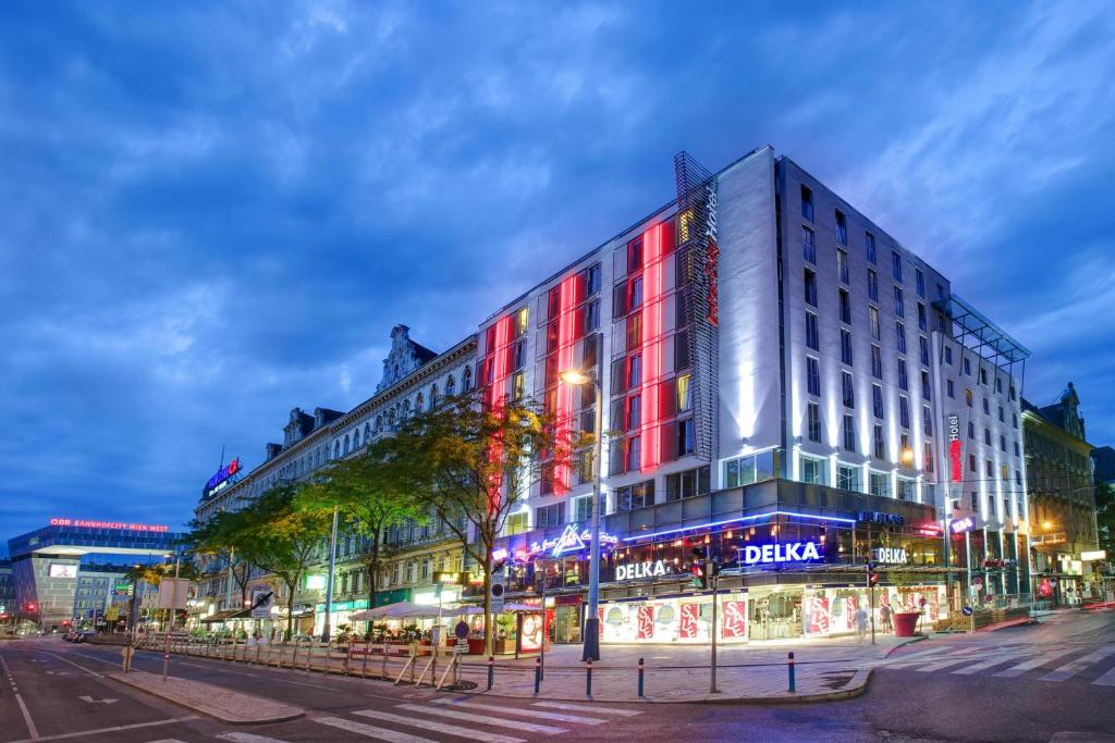 InterCityHotel Wien - main image