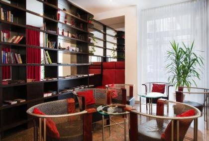 Hotel Boltzmann - image 7