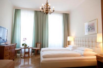 Hotel Schwalbe - image 2