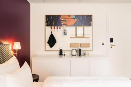 Hotel Schani Salon - image 17