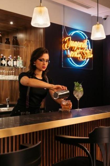 Hotel Schani Salon - image 2