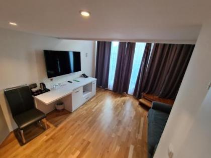 The Levante Rathaus Apartments - image 15