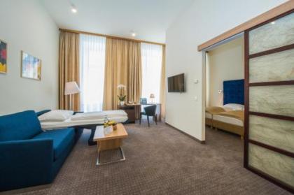 Starlight Suiten Hotel Wien Heumarkt - image 4