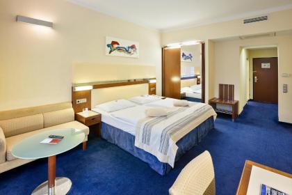 Austria Trend Hotel Europa Wien - image 11