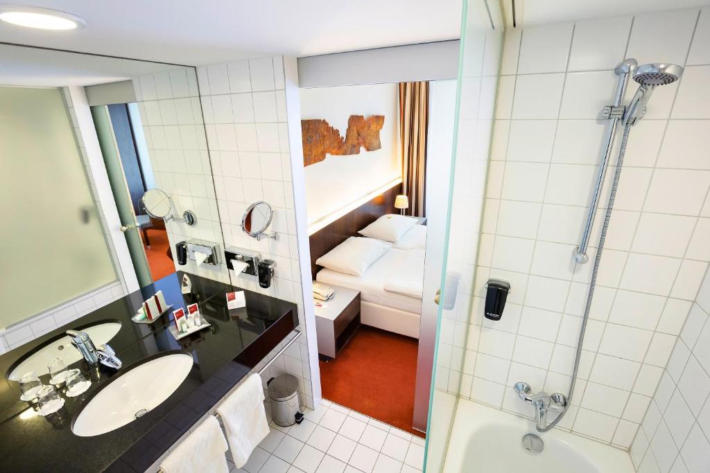 Austria Trend Hotel Europa Wien - image 3