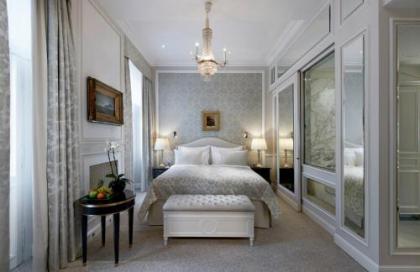 Hotel Sacher Wien - image 9