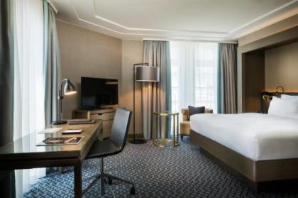 Hilton Vienna Plaza - image 16