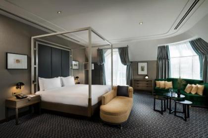 Hilton Vienna Plaza - image 2