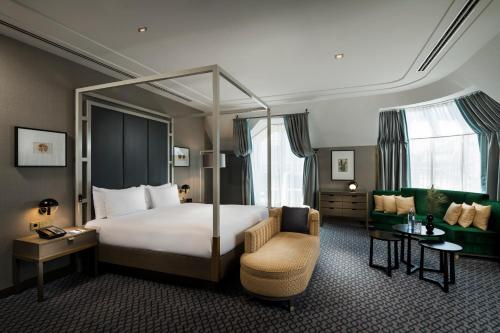 Hilton Vienna Plaza - image 2