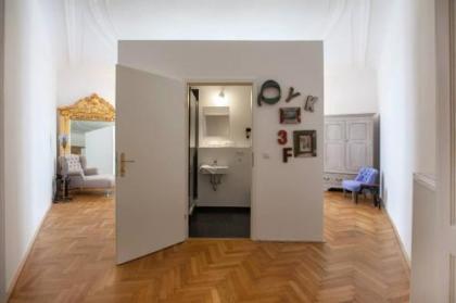Hotel Pension Museum - image 7
