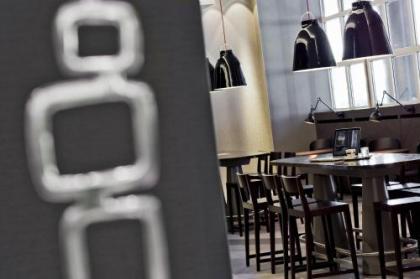 Renaissance by Marriott Wien Hotel - image 13