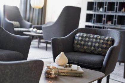 Renaissance by Marriott Wien Hotel - image 16