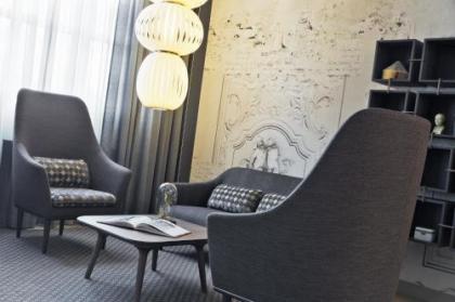 Renaissance by Marriott Wien Hotel - image 18