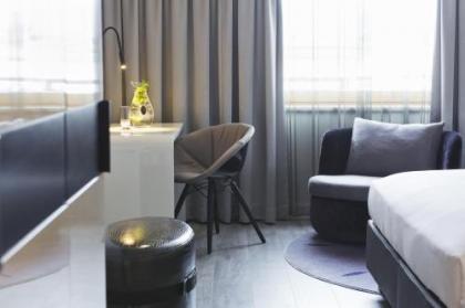 Renaissance by Marriott Wien Hotel - image 4
