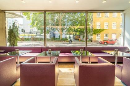 Pakat Suites Hotel - image 12