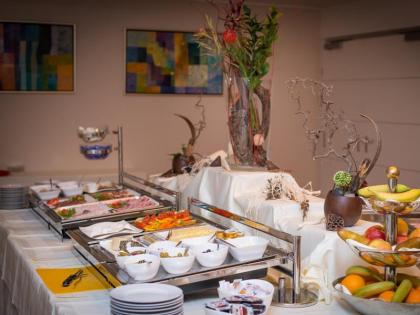 Pakat Suites Hotel - image 15