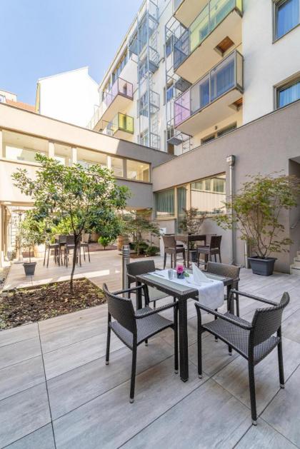 Pakat Suites Hotel - image 17