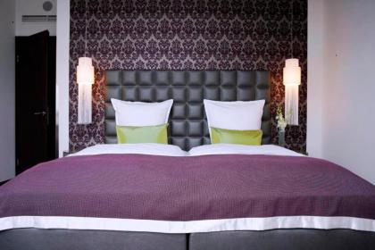 Steigenberger Hotel Herrenhof - image 3