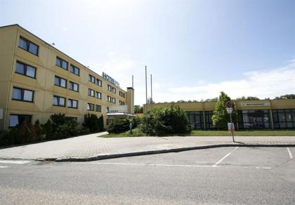 Lenas West Hotel - image 1
