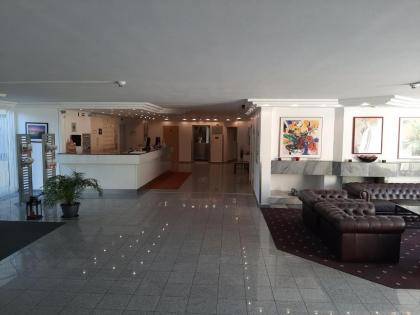 Lenas West Hotel - image 3