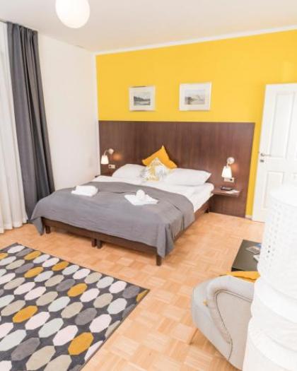 Stephansdom Premium Apartments - image 12