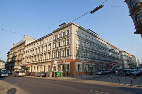 Debo Apartments Schönbrunner Strasse - contactless check in - main image