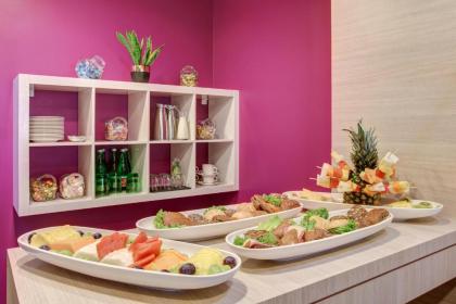 FourSide Hotel & Suites Vienna - image 19