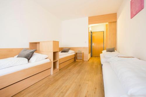 myNext - Westbahnhof Hostel One - image 5