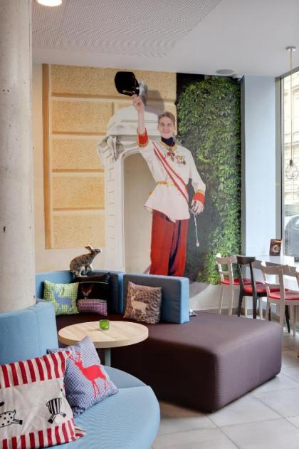 MEININGER Hotel Wien Downtown Franz - image 11