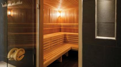 DoubleTree by Hilton Vienna Schonbrunn - image 18