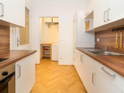 Central Vienna-Living - image 6
